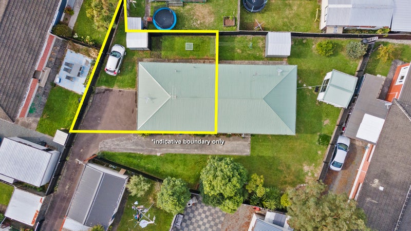 1/9 Brown Street, Wallaceville, Upper Hutt - Carousel 12