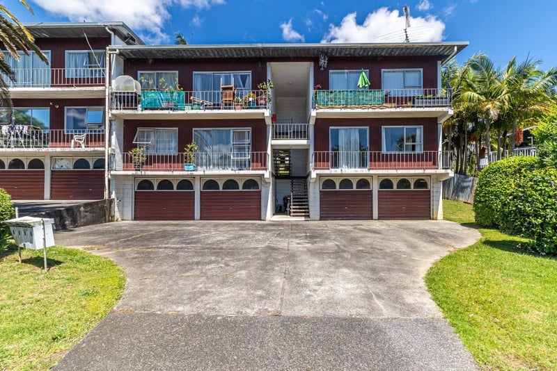 2/42 Don Croot Street, Morningside, Auckland - Carousel 8