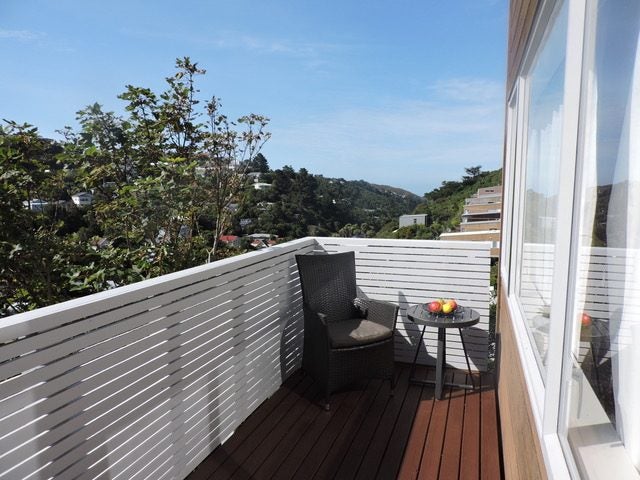 30 Tiketike Way, Brooklyn, Wellington - Carousel 14