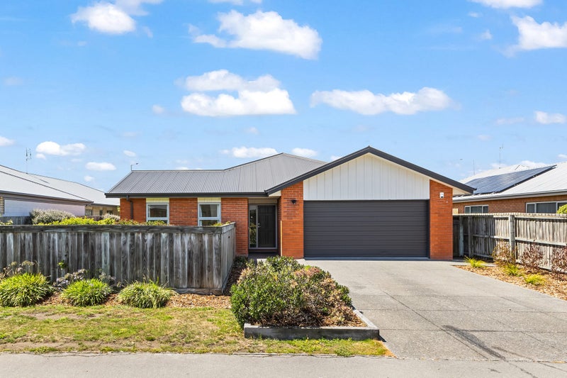 15 St Peters Close, Woolston, Christchurch - Carousel 2
