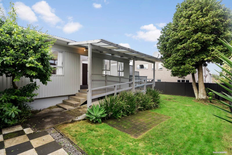 3/13 Clarke Road, Onehunga, Auckland - Carousel 1