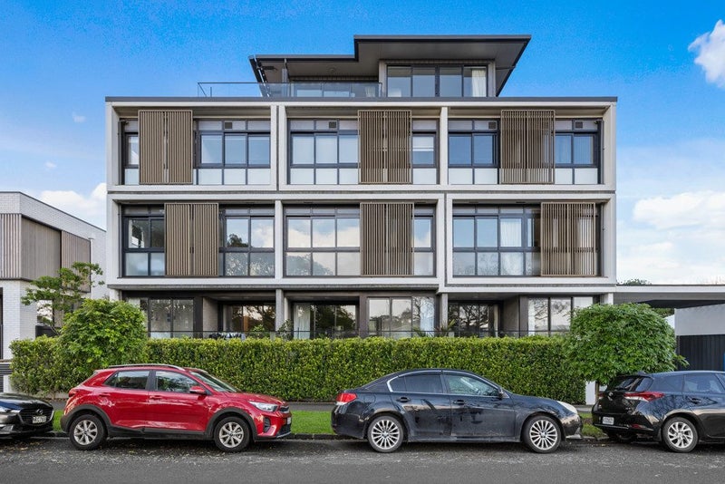 102/9 Walmer Road, Point Chevalier, Auckland - Carousel 1