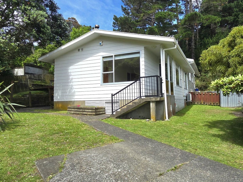 1/3 Spruce Grove, Ranui Heights, Porirua - Carousel 2