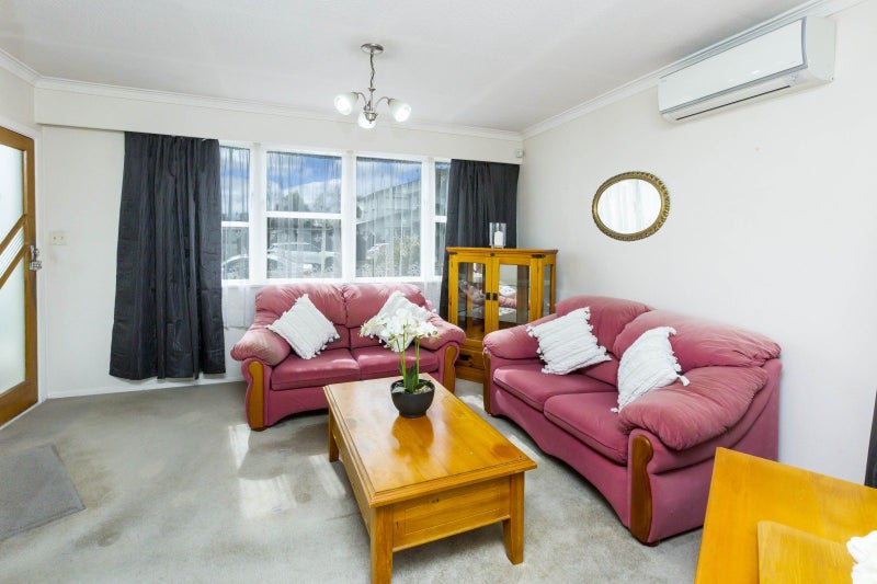 2/32 Islington Street, Trentham, Upper Hutt - Carousel 2