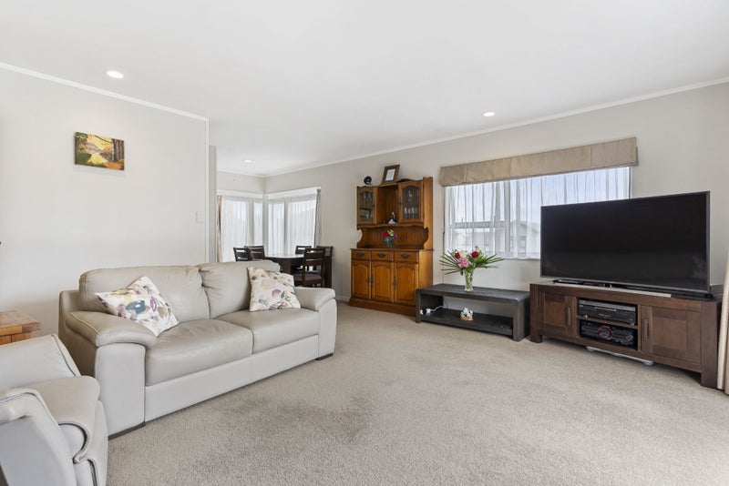 3/25 Abercrombie Street, Howick, Auckland - Carousel 2