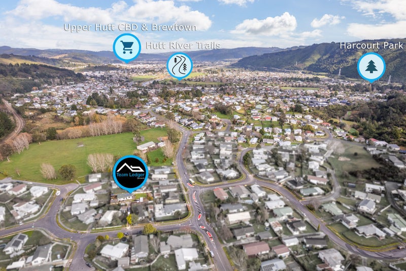 6 Edelweiss Grove, Timberlea, Upper Hutt - Carousel 13