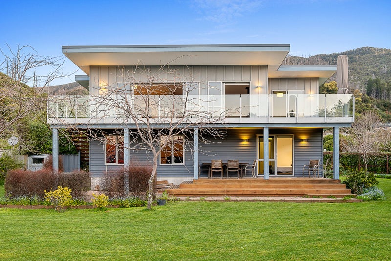 6 Phillips Road, Picton - Carousel 1