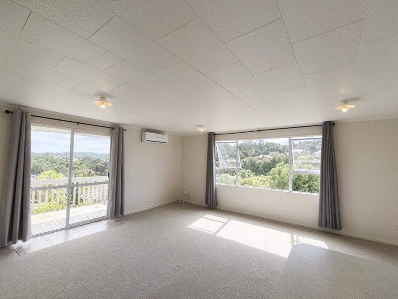 1/127 Spinella Drive, Bayview, Auckland - Carousel 2