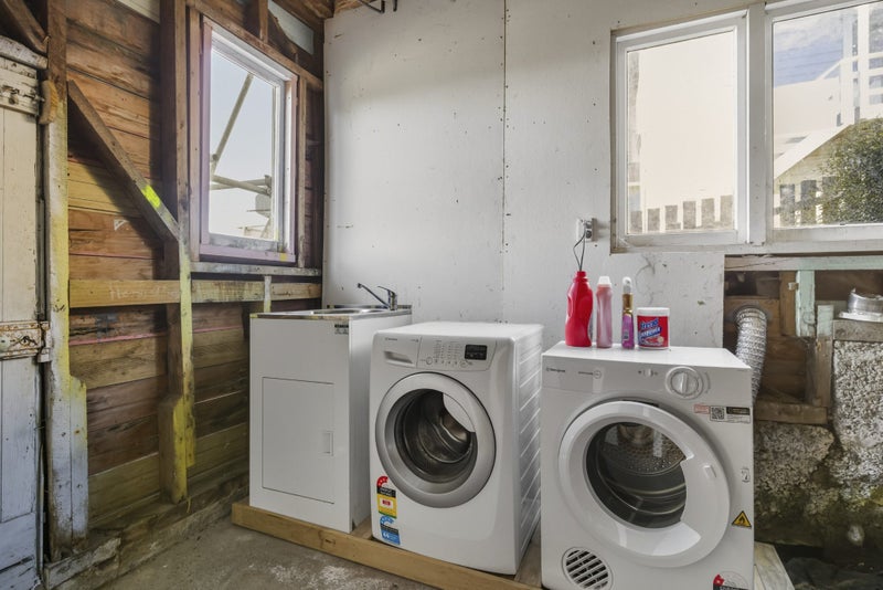 26 Benhar Street, Maryhill, Dunedin - Carousel 21