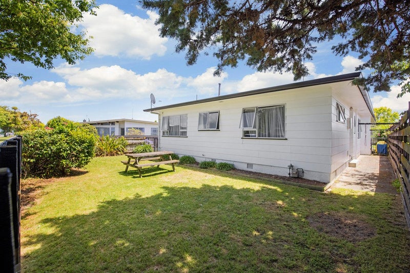 78 Fairs Road, Milson, Palmerston North - Carousel 19
