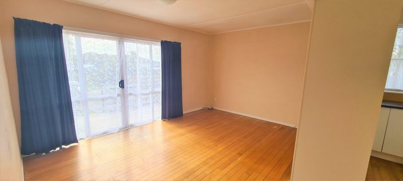 34 Islington Avenue, New Lynn, Auckland - Carousel 2