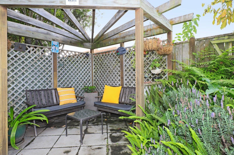 3 Kensington Drive, Taradale, Napier - Carousel 21