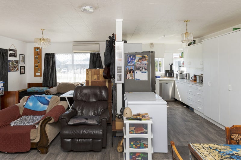 112 Main Road, Makaraka, Gisborne - Carousel 15