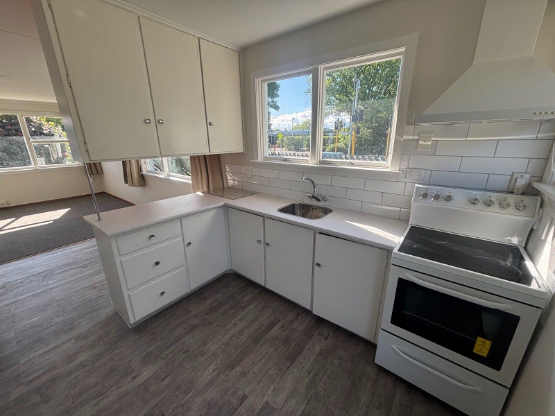 1/1 Colman Avenue, Sockburn, Christchurch - Carousel 2