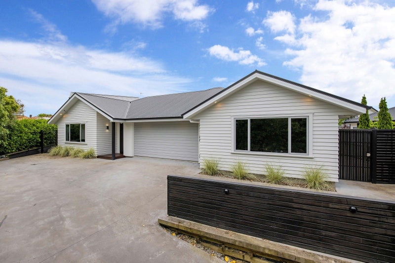 1 Waimarama Court, Roslyn, Palmerston North - Carousel 1