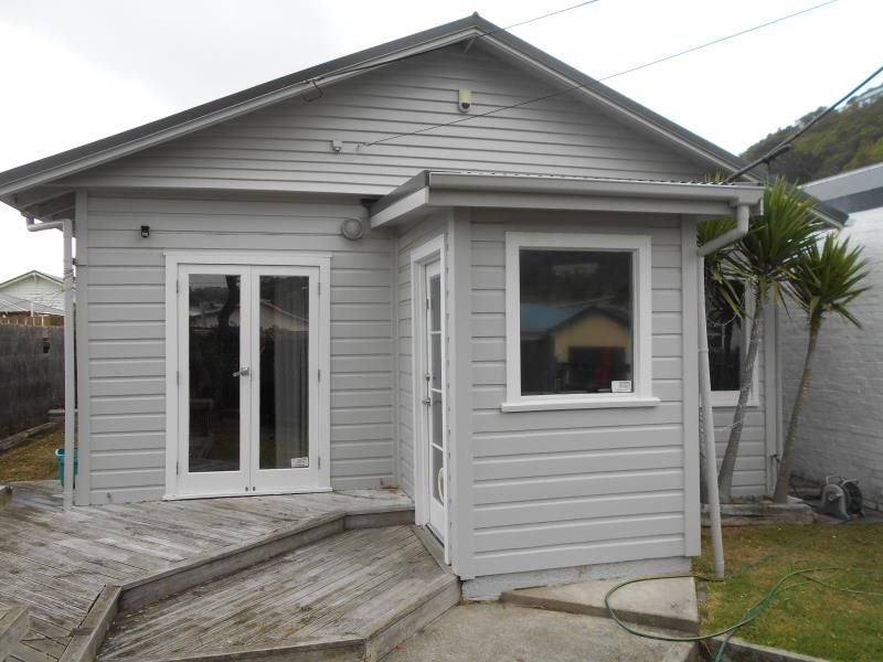 25 Rua Street, Lyall Bay, Wellington - Carousel 1