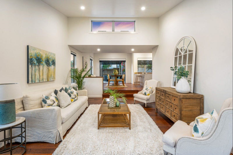 14A Wellesley Road, Mangere Bridge, Auckland - Carousel 1