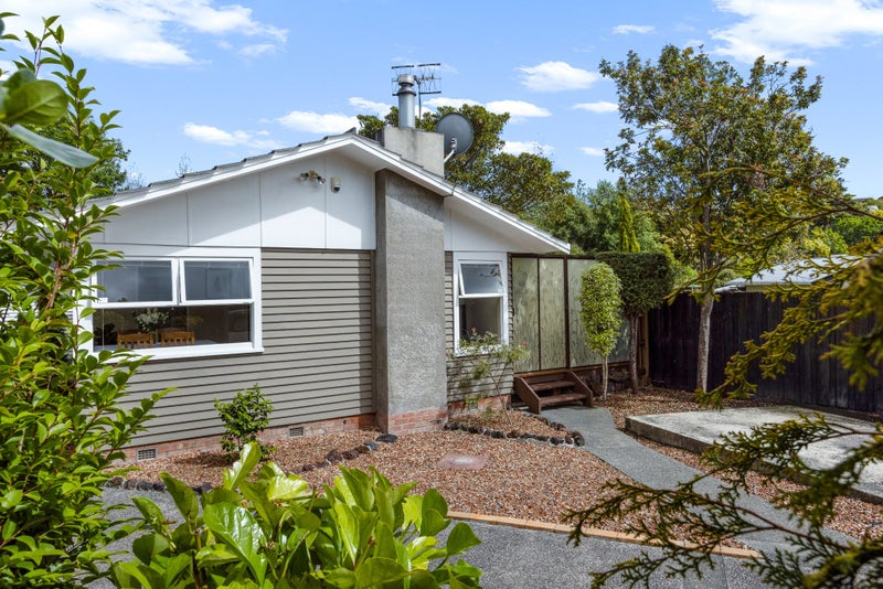 7 Linley Place, Hillcrest, Auckland - Carousel 1