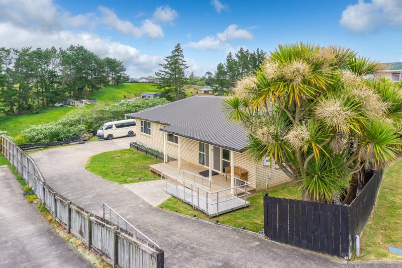 30 McVie Road, Huntly, Huntly - Carousel 1