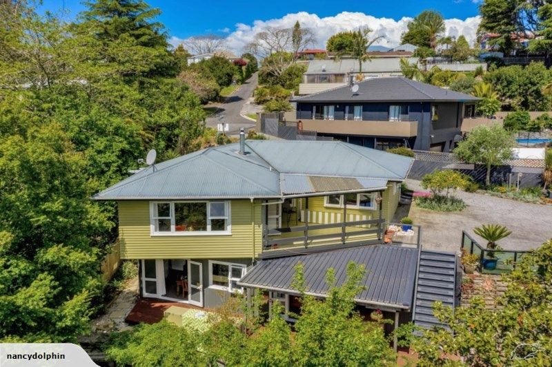 8 Dell Way, Judea, Tauranga - Carousel 1