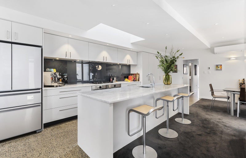 8 Ventnor Street, Seatoun, Wellington - Carousel 2