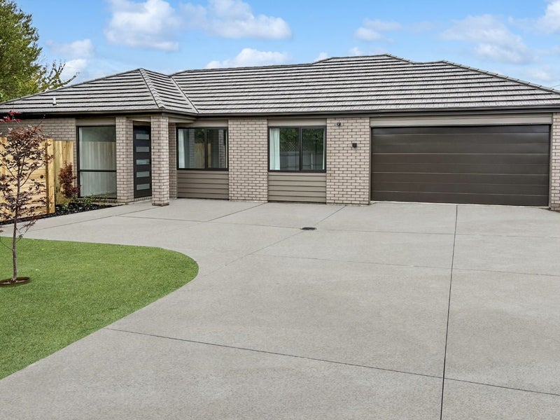 1/8 Cherry Place, Casebrook, Christchurch - Carousel 1