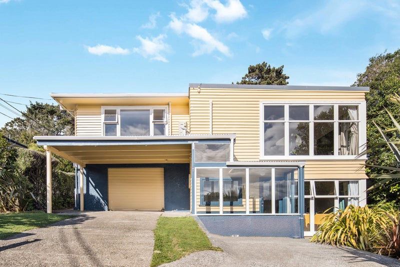 4 Omega Street, Newlands, Wellington - Carousel 1