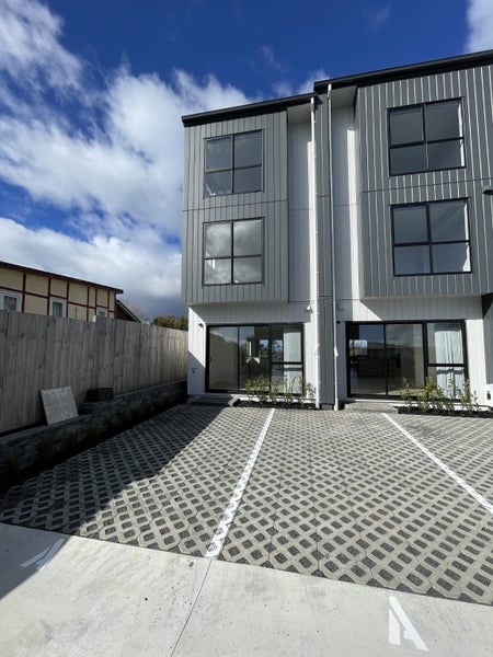 13A Glendhu Road, Bayview, Auckland - Carousel 18