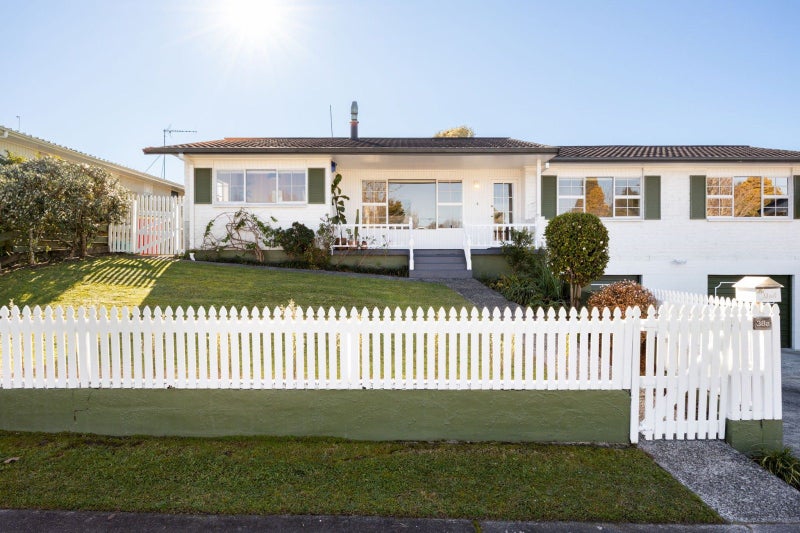 38A Howell Avenue, Riverlea, Hamilton - Carousel 1