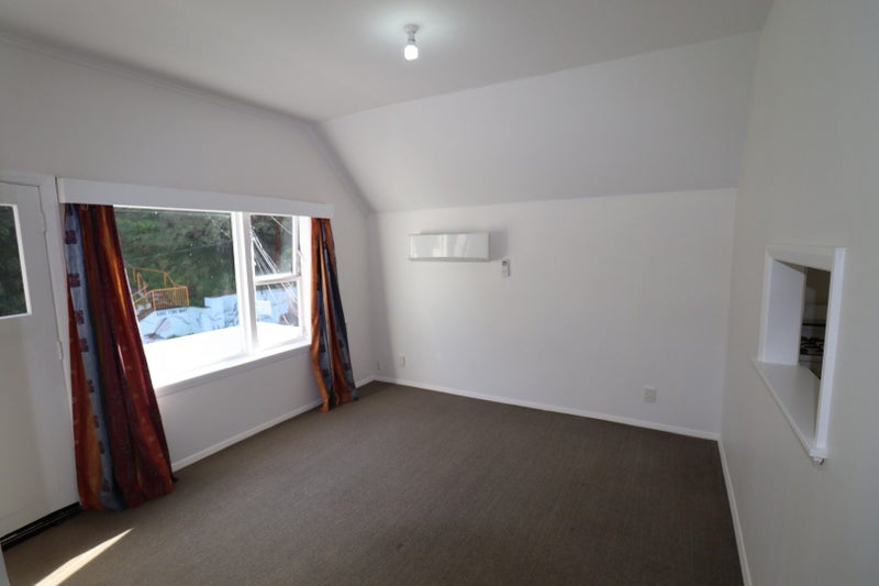 339 The Terrace, Te Aro, Wellington - Carousel 2