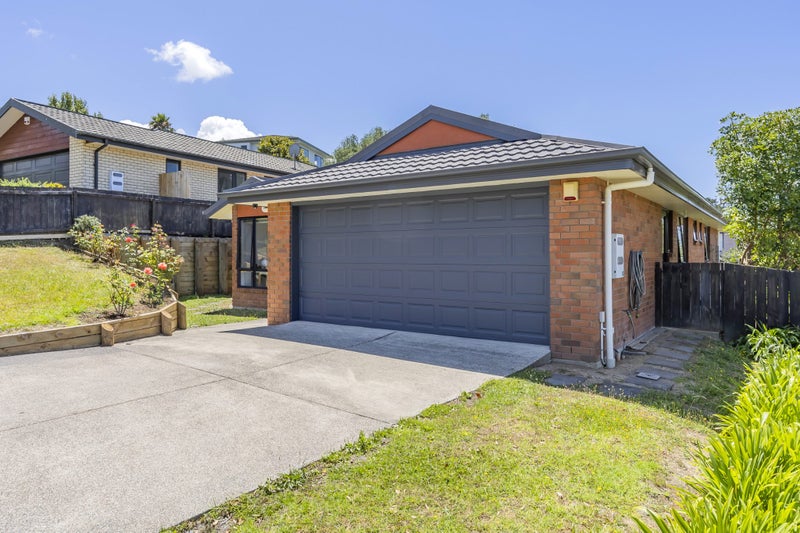13 Rising Parade, Fairview Heights, Auckland - Carousel 2