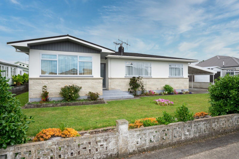 1A Sidey Place, Marewa, Napier - Carousel 1