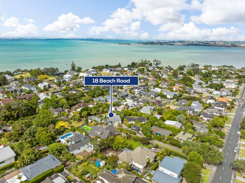 18 Beach Road, Mellons Bay, Auckland - Carousel 2