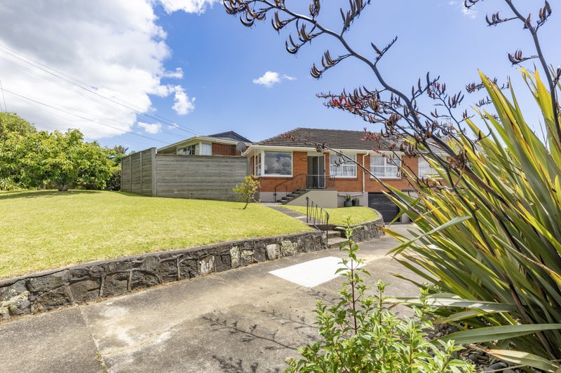1/15 Currie Avenue, Mount Roskill, Auckland - Carousel 1