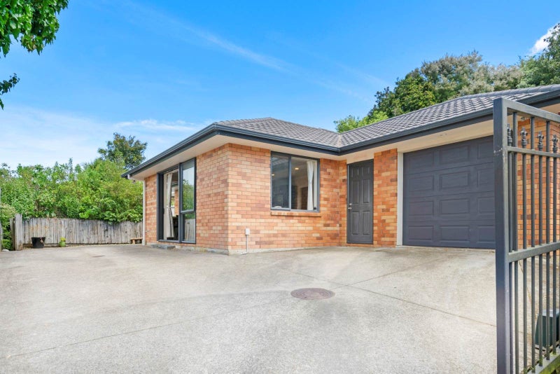 73A Marlborough Avenue, Glenfield, Auckland - Carousel 1