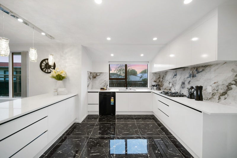 1/38 Pembroke Street, Papatoetoe, Auckland - Carousel 2
