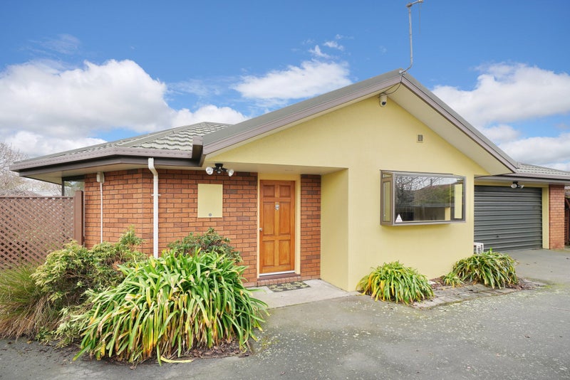 2/9 Third Street, Belfast, Christchurch - Carousel 1