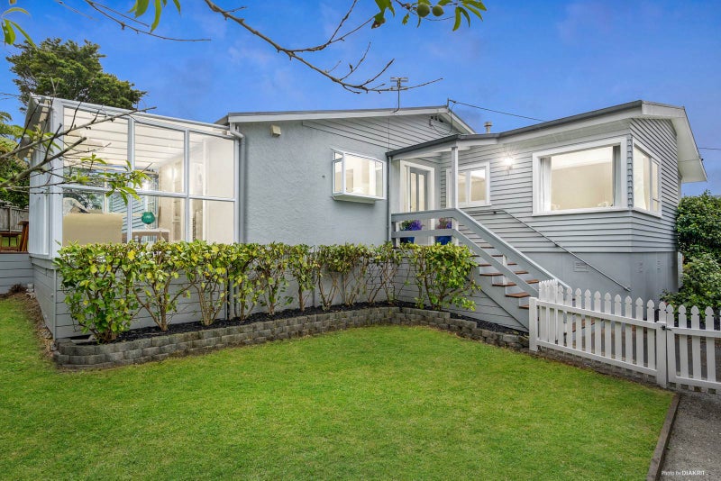13 Marae Road, Greenhithe, Auckland - Carousel 2