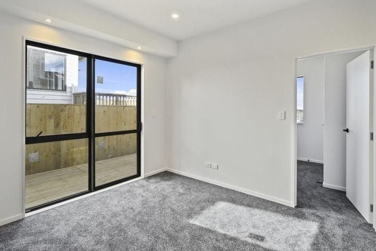7 Barley Road, Flat Bush, Auckland - Carousel 2