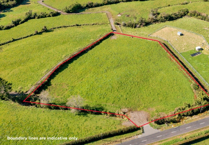 5 Egmont Road, Waiwhakaiho, New Plymouth - Carousel 2