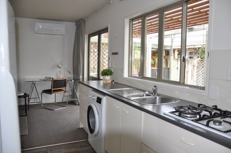 14 Benson Road, Fairview Downs, Hamilton - Carousel 1