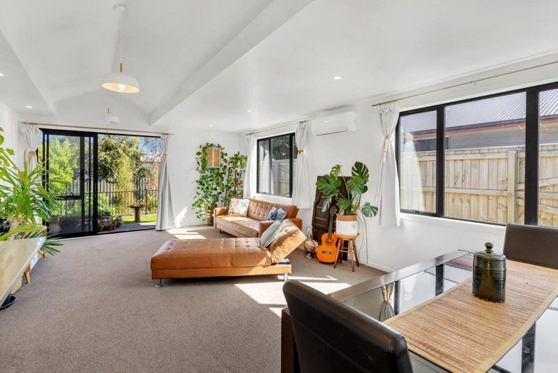 19 Tarata Grove, Lansdowne, Masterton - Carousel 2