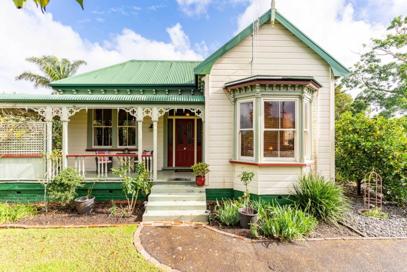 49 Kamo Road, Regent, Whangarei - Carousel 1