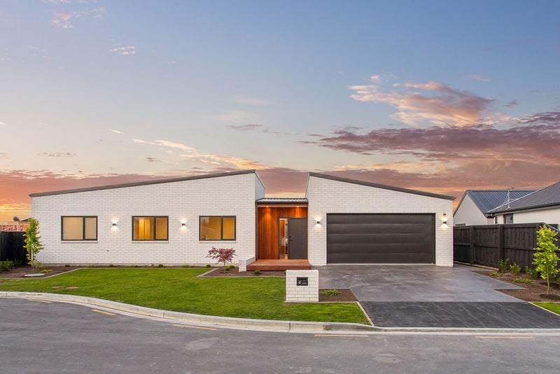4 Rogal Close, Marshland, Christchurch - Carousel 1