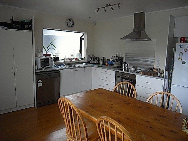 45 Canberra Avenue, Lynfield, Auckland - Carousel 1