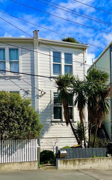 62 Wallace Street, Mount Cook, Wellington - Carousel 1
