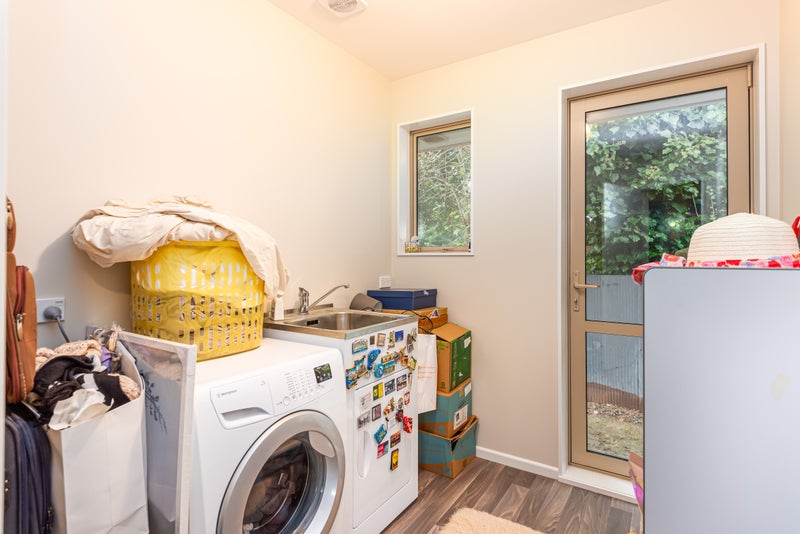 2/31 Swanns Road, Richmond, Christchurch - Carousel 14