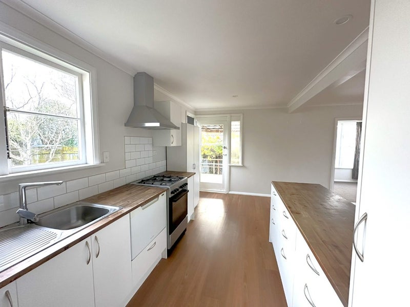 102 Vogel Street, Roslyn, Palmerston North - Carousel 2