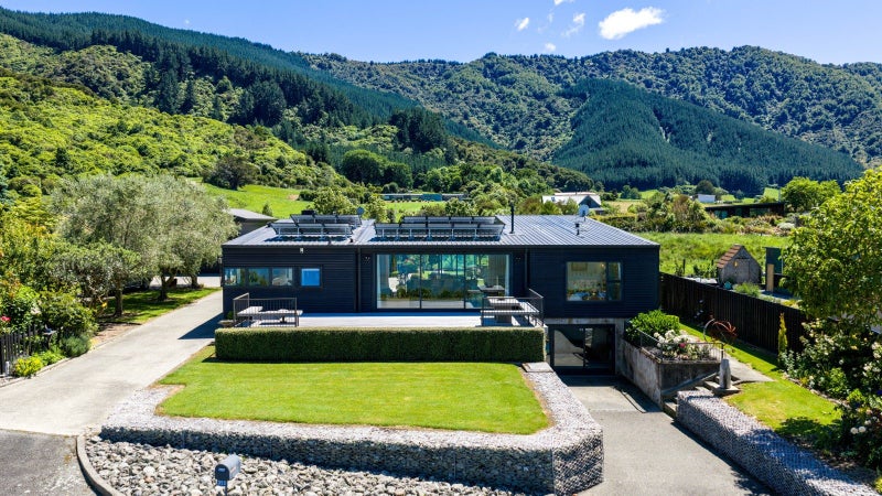 353 Anakiwa Road, Anakiwa, Picton - Carousel 1