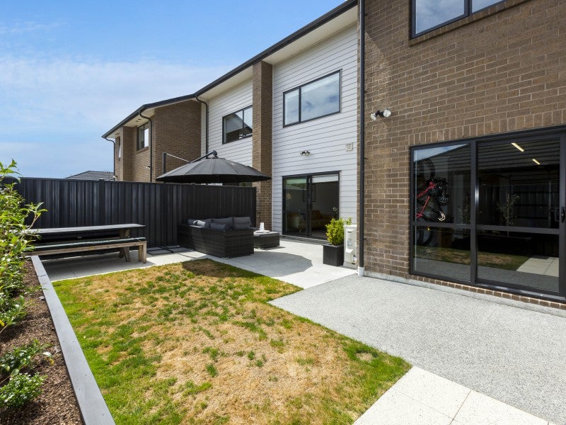 11 Ashington Road, Silverstream, Upper Hutt - Carousel 26